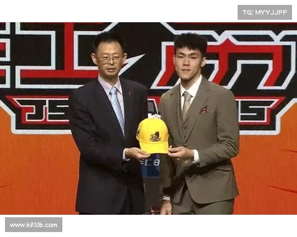 江苏签下新科探花庞峥麟为期两年A类新秀合同正式启动